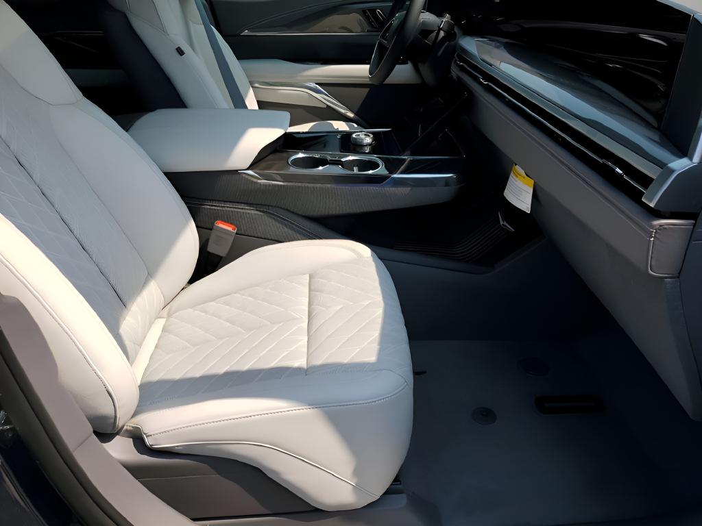 صورة مصغرة 21 لـ 2026 Cadillac ESCALADE IQ SPORT