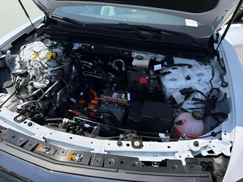 صورة مصغرة 15 لـ 2026 Cadillac LYRIQ SPORT