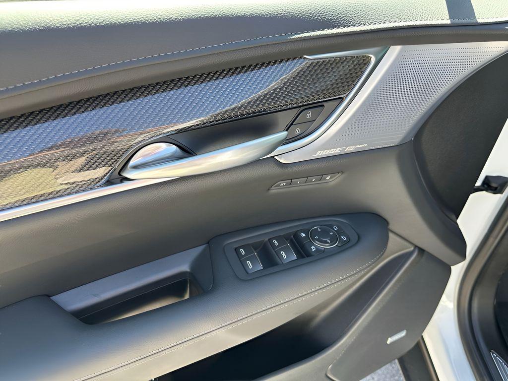 صورة مصغرة 27 لـ 2026 Cadillac XT5 SPORT