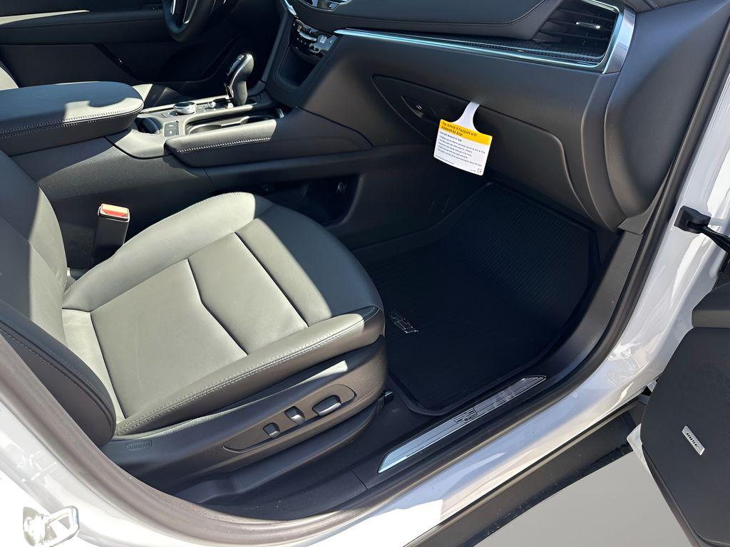 صورة مصغرة 17 لـ 2026 Cadillac XT5 SPORT