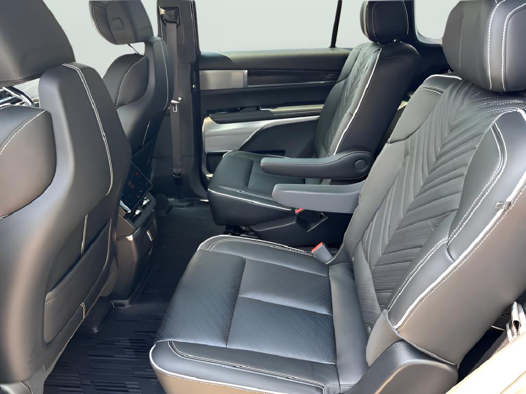 2026 Cadillac VISTIQ PLATINUM 缩略图 35