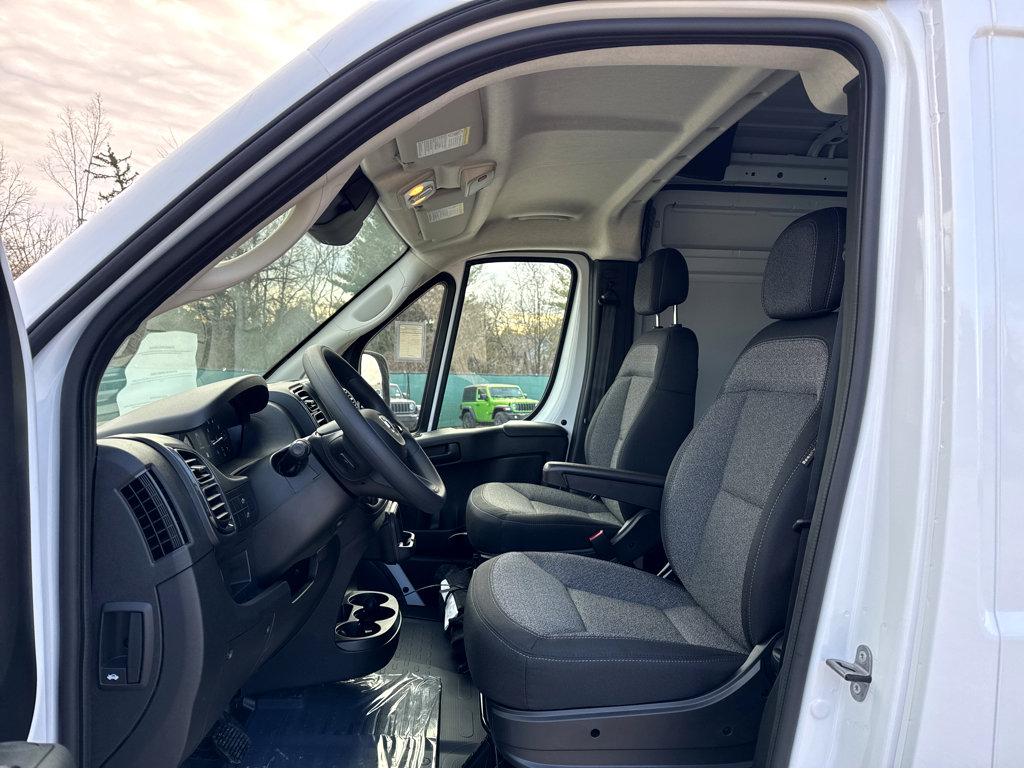 2026 RAM PROMASTER 2500 TRADESMAN — миниатюра 11