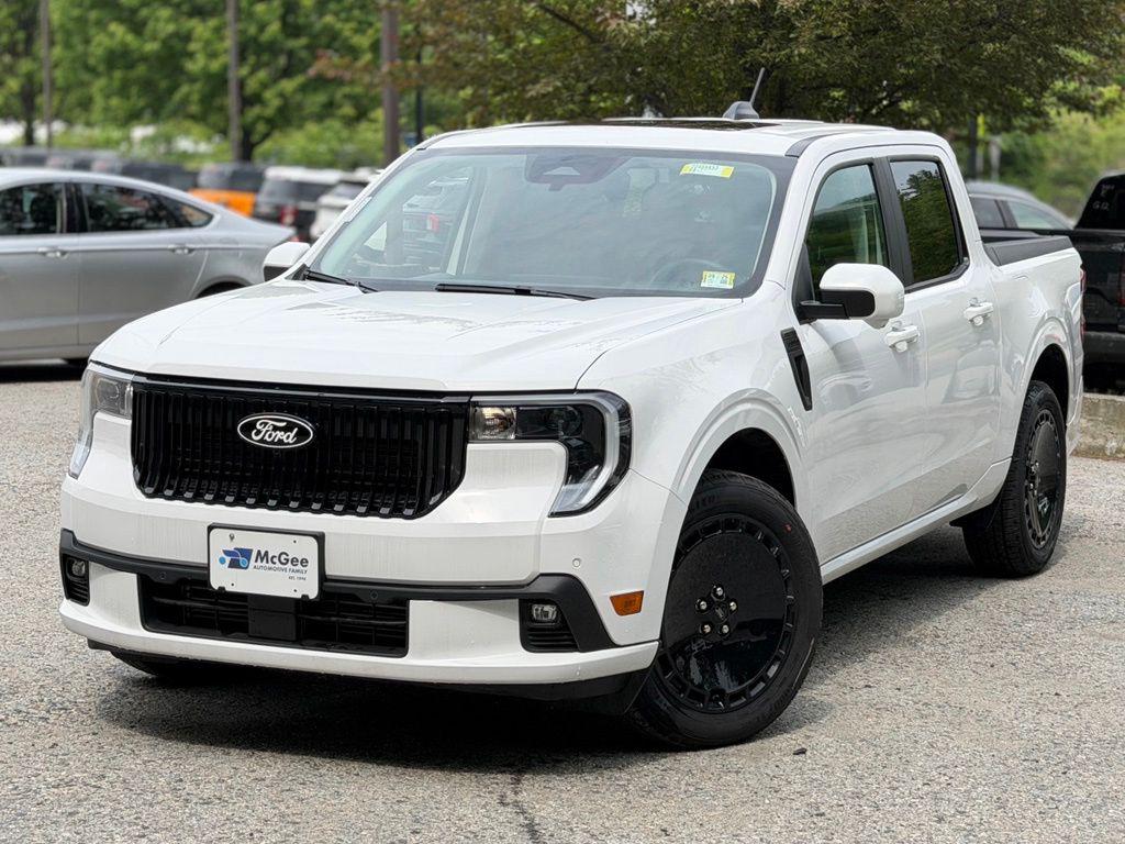 New 2025 Ford Maverick Lobo