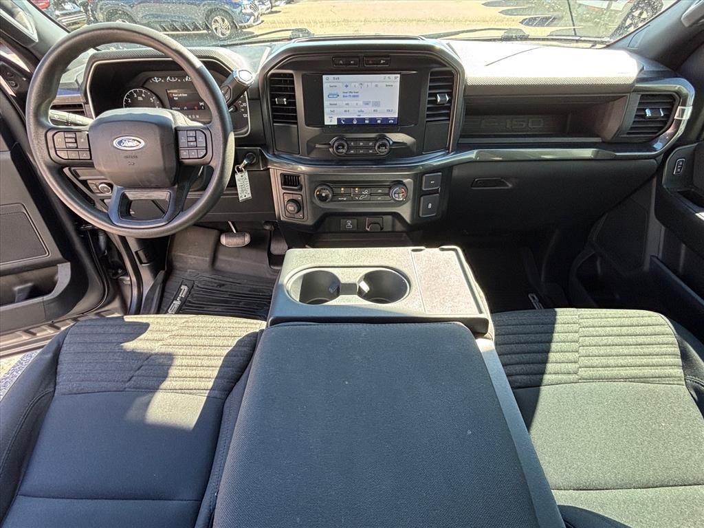 FORD F-150 XL - 4