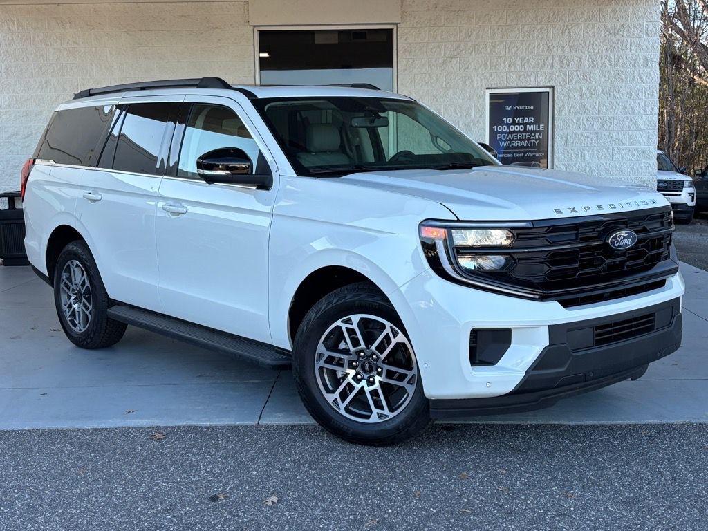 New 2025 Ford Expedition Active