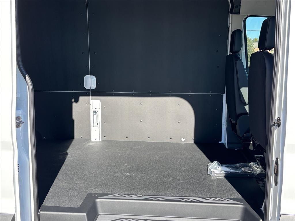 صورة مصغرة 12 لـ 2026 FORD TRANSIT-250 BASE