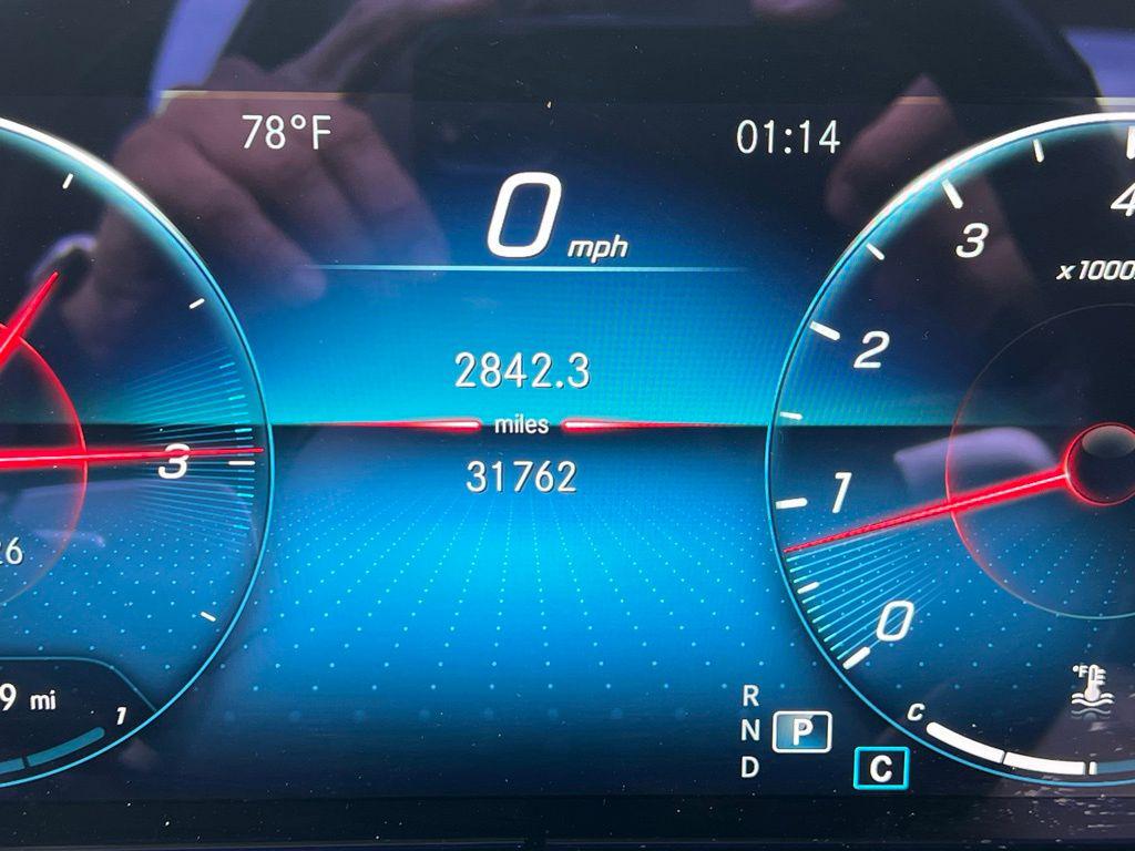 MERCEDES-BENZ E-CLASS - 8