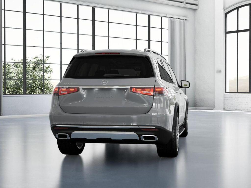 2026 Mercedes-BENZ GLS — миниатюра 23