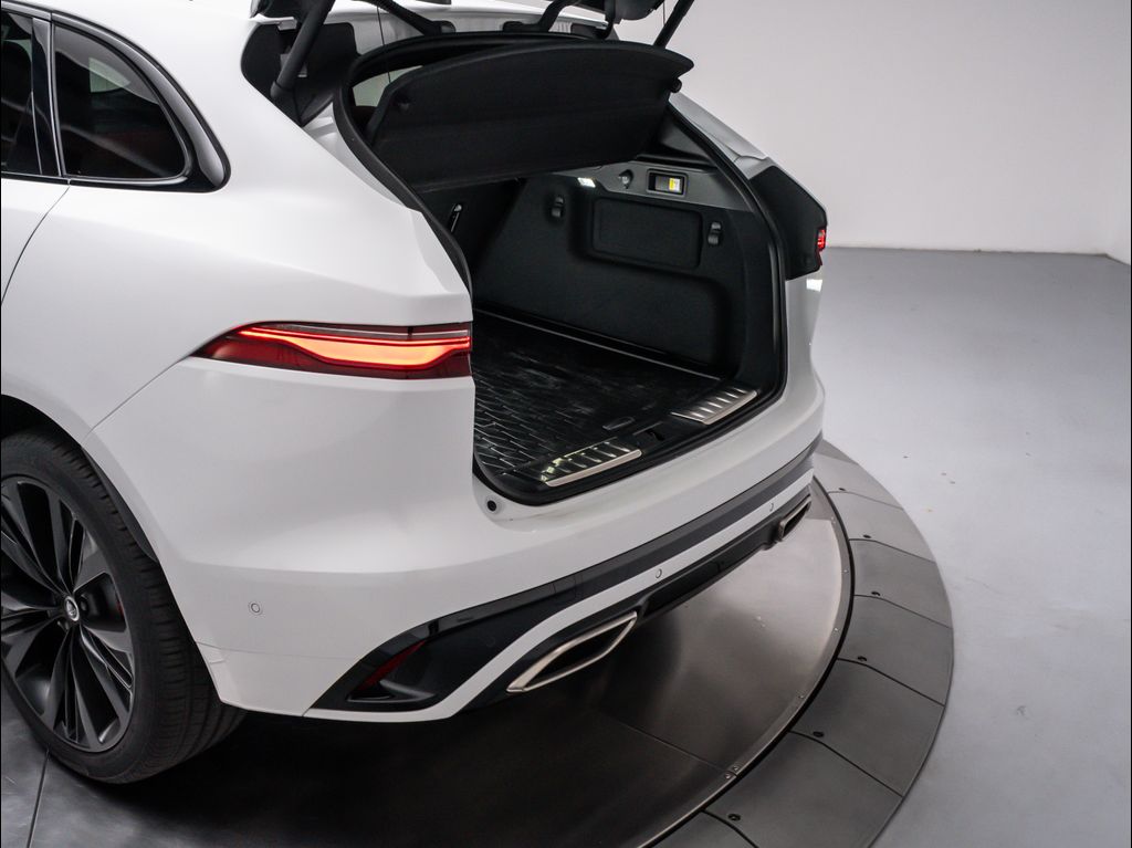 صورة مصغرة 31 لـ 2026 Jaguar F-PACE R-DYNAMIC S P400 AWD AUTOMATIC