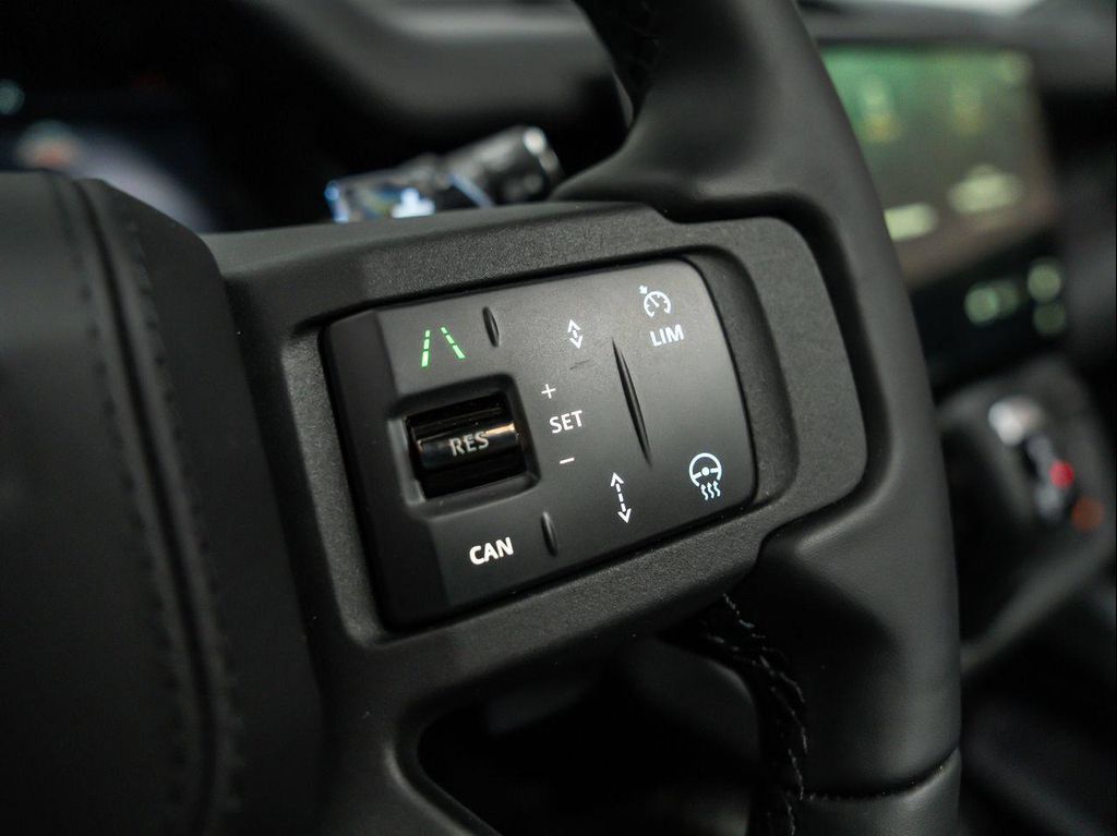 صورة مصغرة 22 لـ 2026 LAND Rover DEFENDER P635 OCTA BLACK