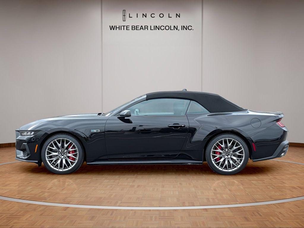 صورة 8 لـ 2025 FORD MUSTANG GT PREMIUM