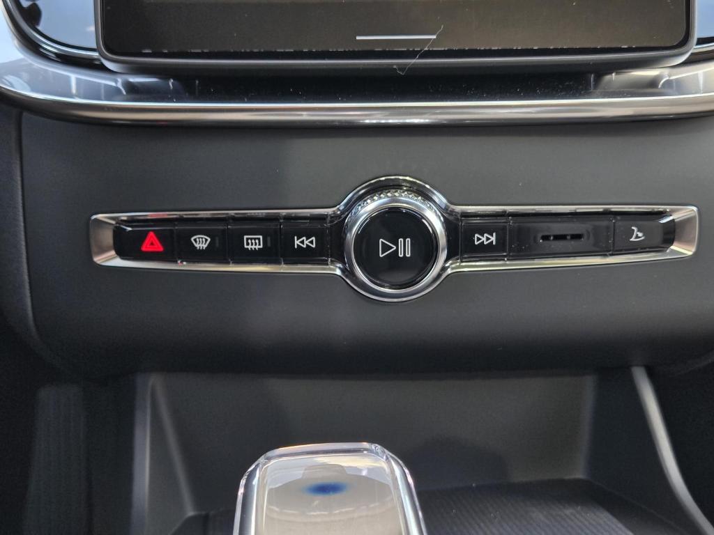 صورة مصغرة 20 لـ 2026 Volvo XC90 B6 PLUS 7-SEATER