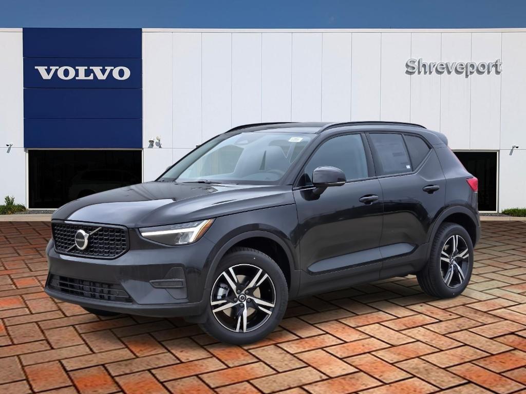 New 2026 Volvo XC40 B4 Core