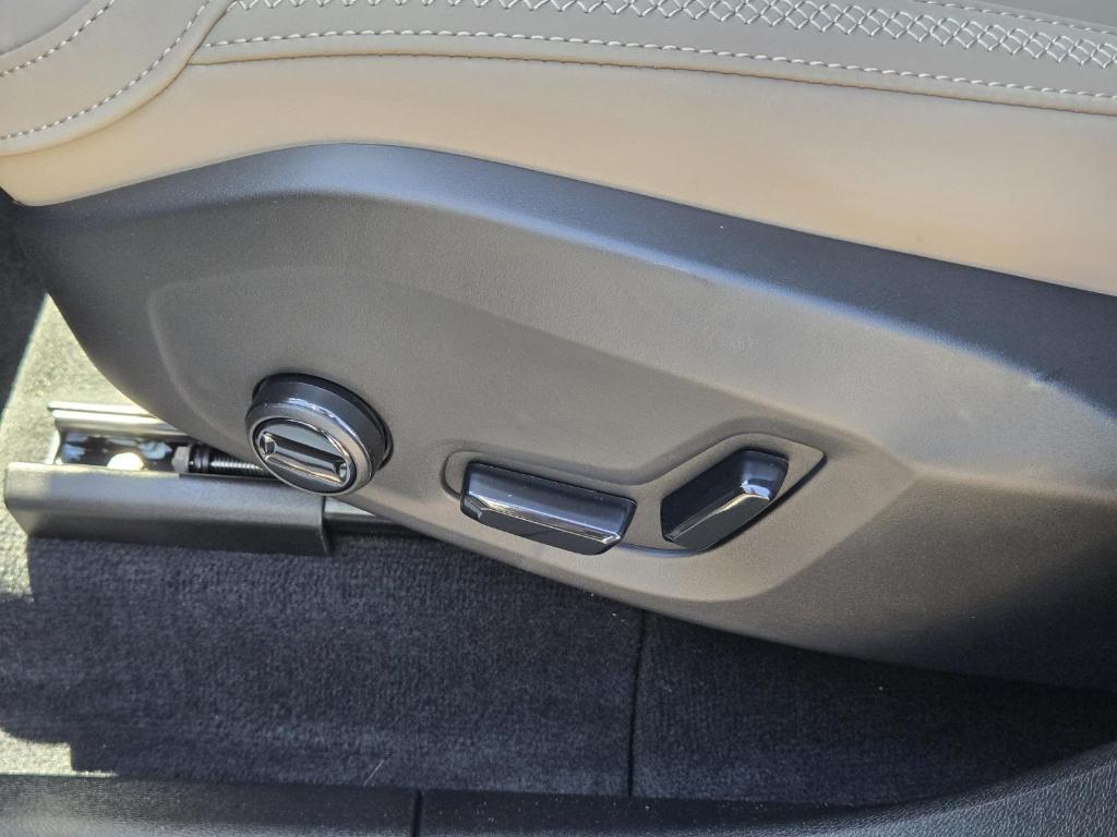 2026 Volvo XC60 B5 PLUS 缩略图 32