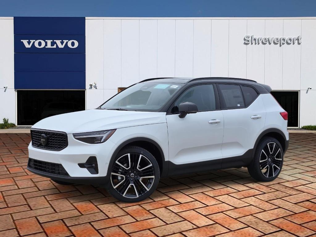 New 2026 Volvo XC40 B5 Ultra Black Edition