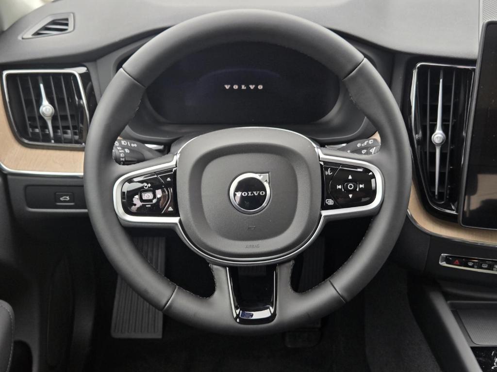 2026 Volvo XC60 B5 PLUS — миниатюра 26