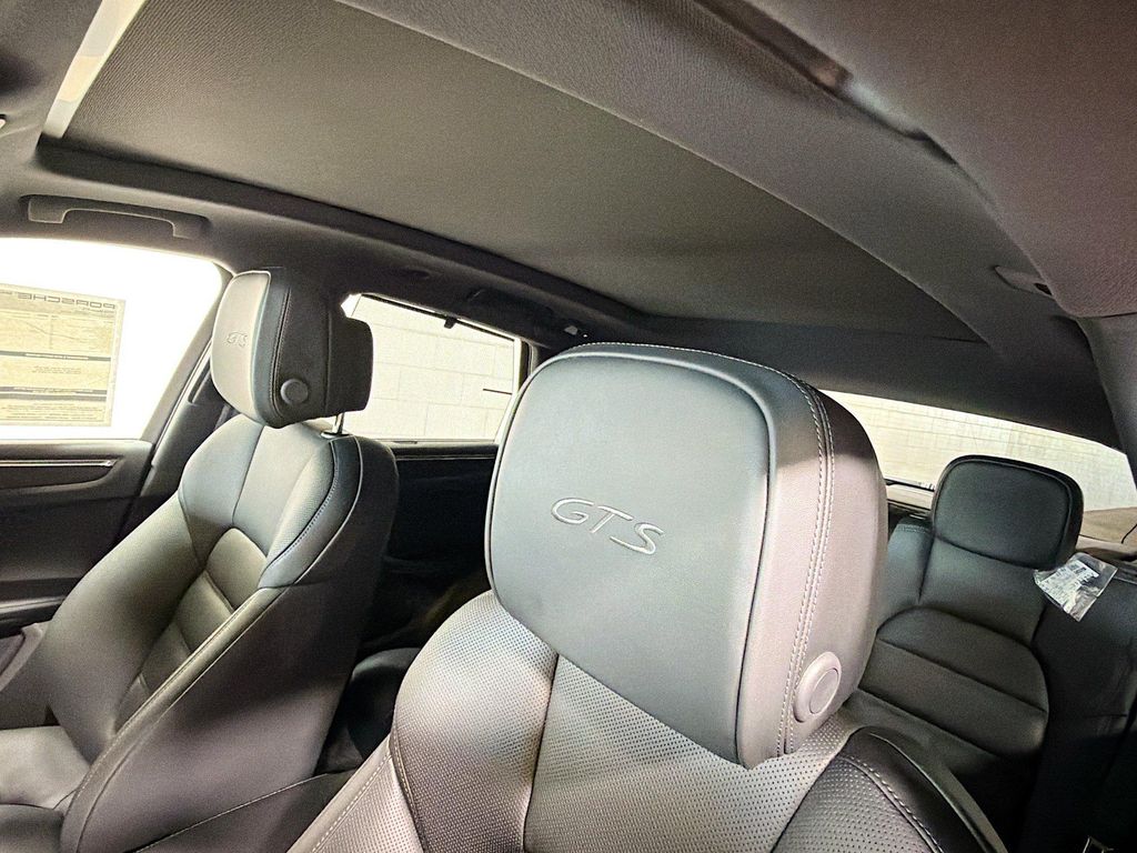صورة مصغرة 26 لـ 2026 Porsche MACAN MACAN GTS