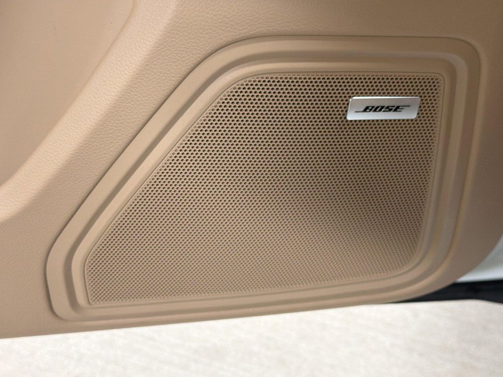 صورة مصغرة 24 لـ 2026 Porsche MACAN