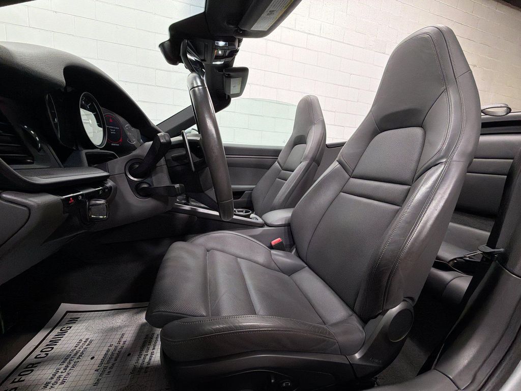 2021 Porsche 911 CARRERA 4S CABRIOLET 照片 5