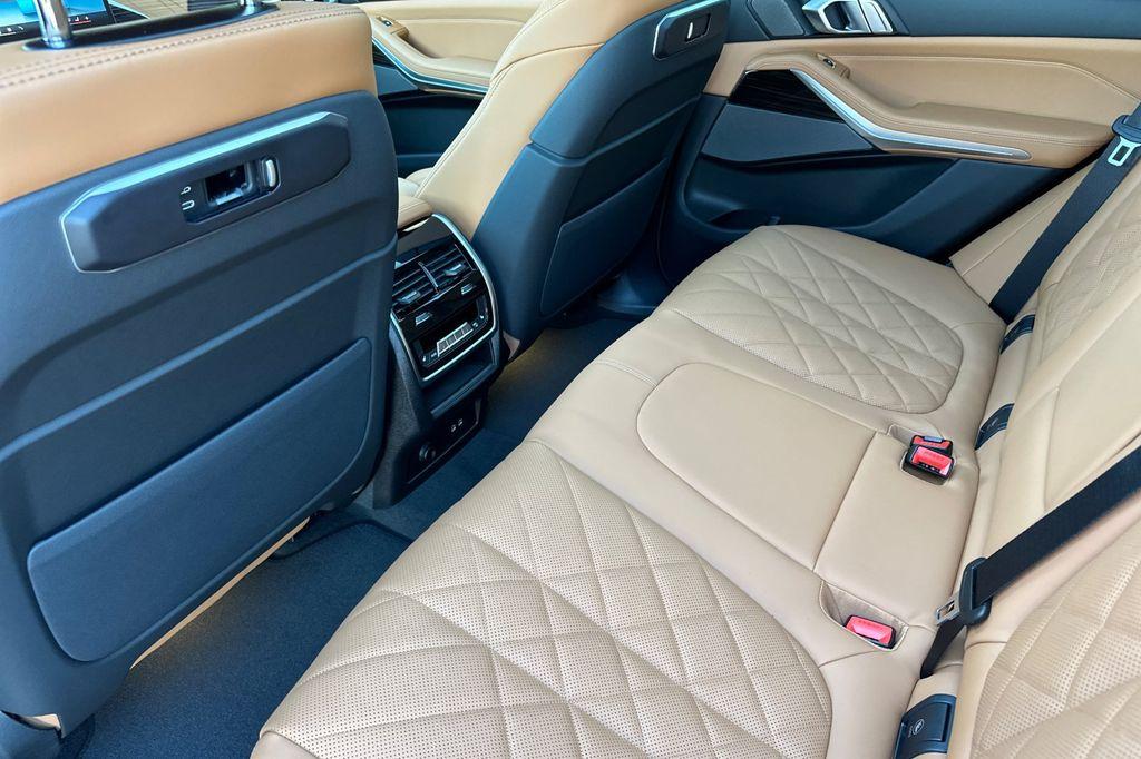 2026 BMW X5 PHEV XDRIVE50E — фото 10