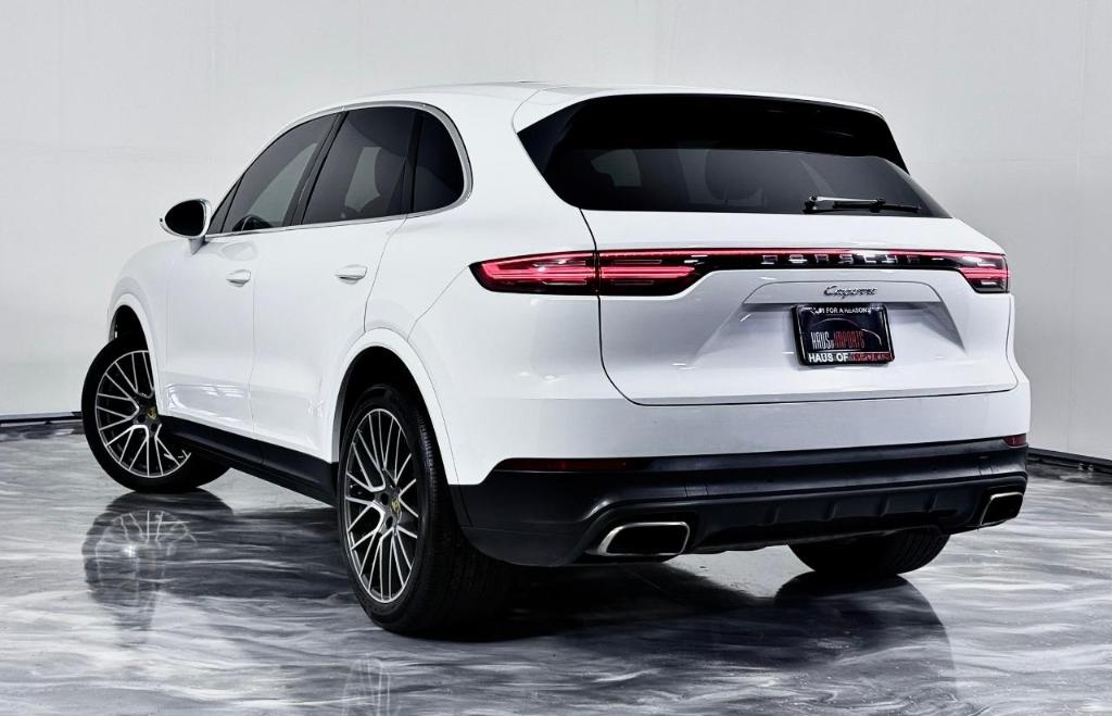 PORSCHE CAYENNE - 9