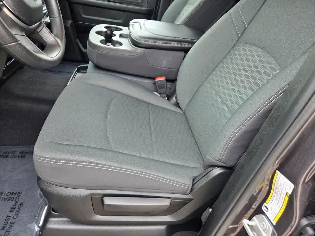 صورة مصغرة 12 لـ 2026 RAM 2500 TRADESMAN