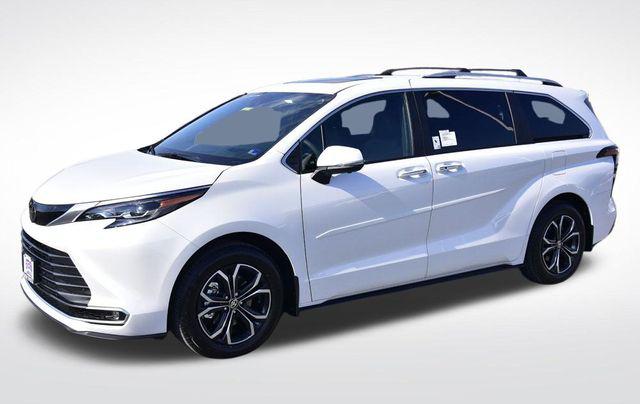 New 2026 Toyota Sienna Platinum