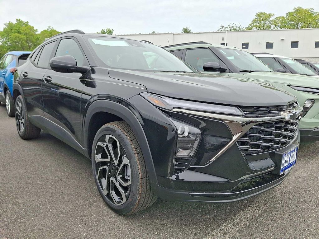New 2026 Chevrolet Trax FWD 2RS