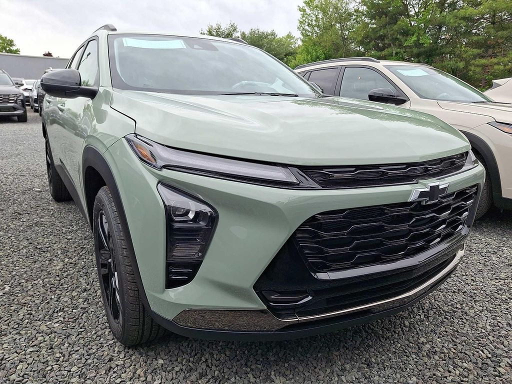 New 2026 Chevrolet Trax FWD ACTIV