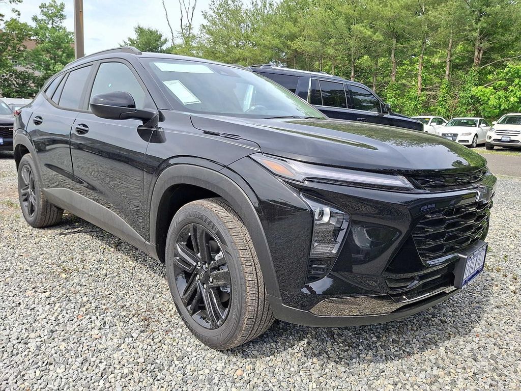 New 2026 Chevrolet Trax FWD ACTIV