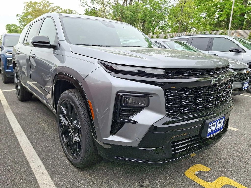 New 2026 Chevrolet Traverse RS