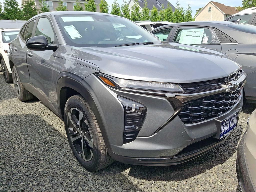New 2026 Chevrolet Trax FWD 1RS