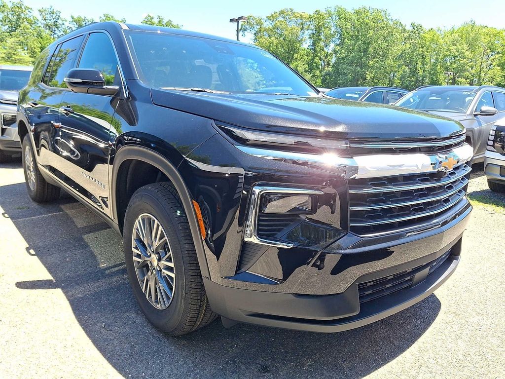 New 2026 Chevrolet Traverse LT