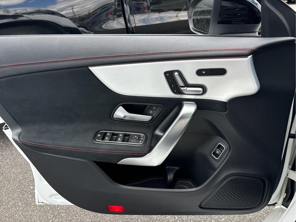 2023 Mercedes-BENZ CLA thumbnail 19