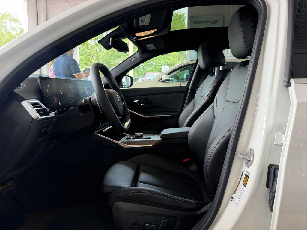 2026 BMW 330 NA 缩略图 13