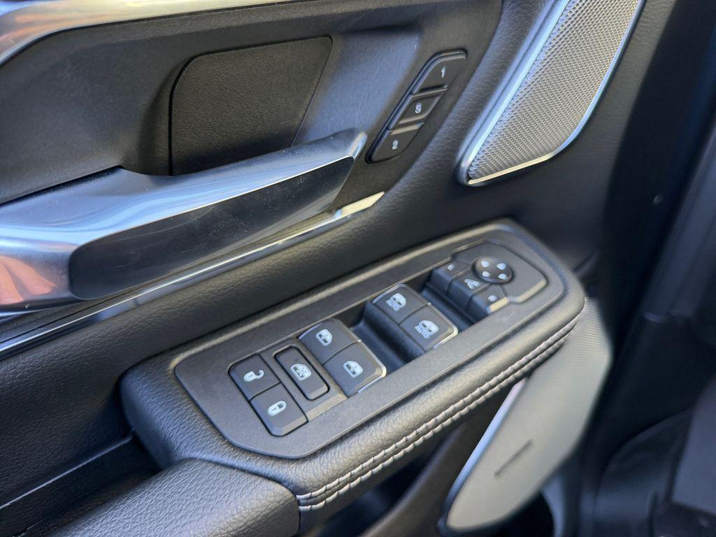 2026 RAM 1500 LARAMIE — миниатюра 25