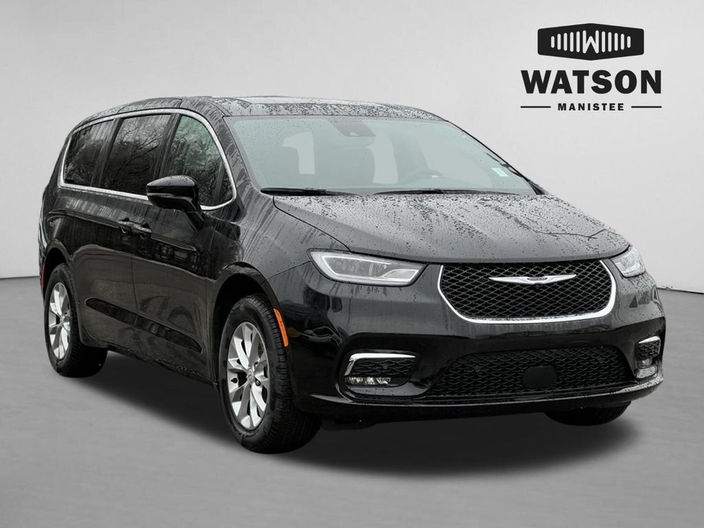 New 2026 Chrysler Pacifica Limited