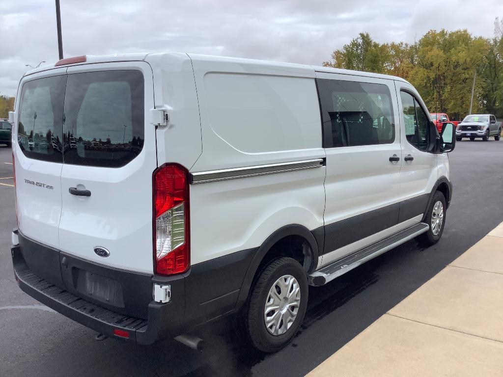 صورة 6 لـ 2024 FORD TRANSIT-250 BASE