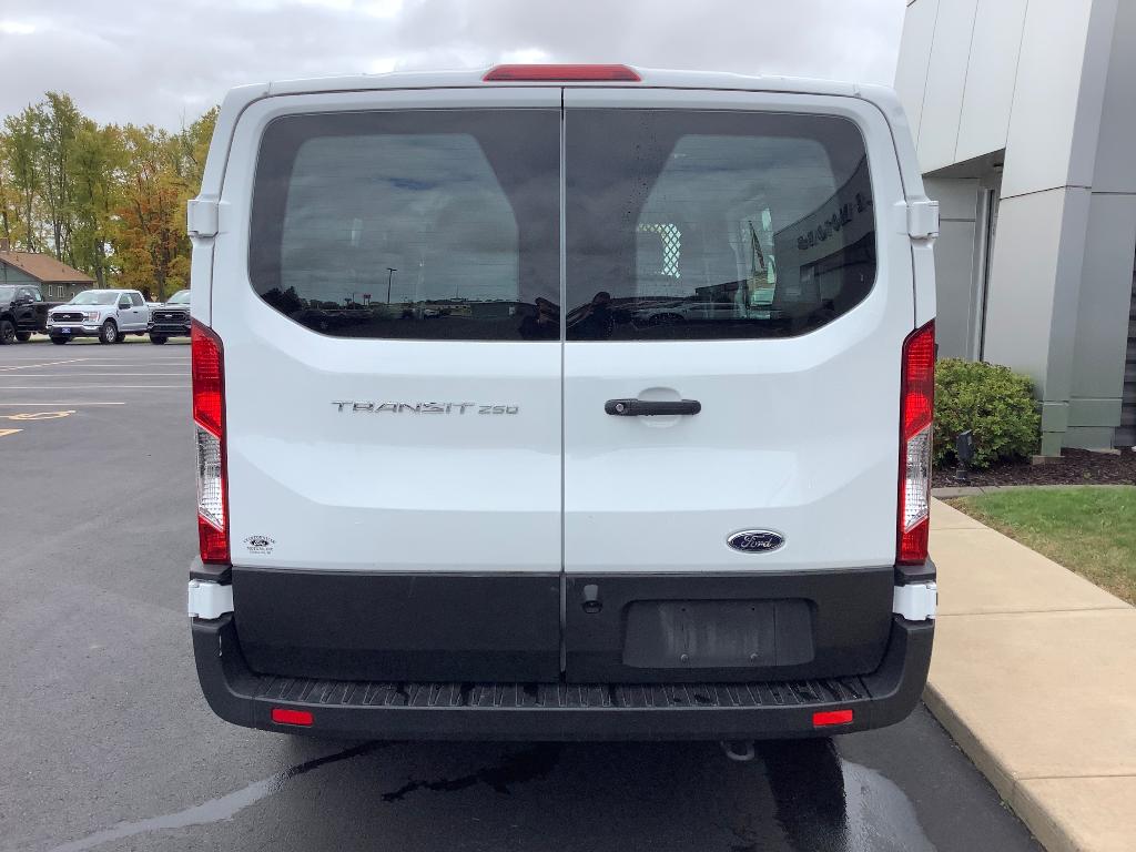 صورة 5 لـ 2024 FORD TRANSIT-250 BASE