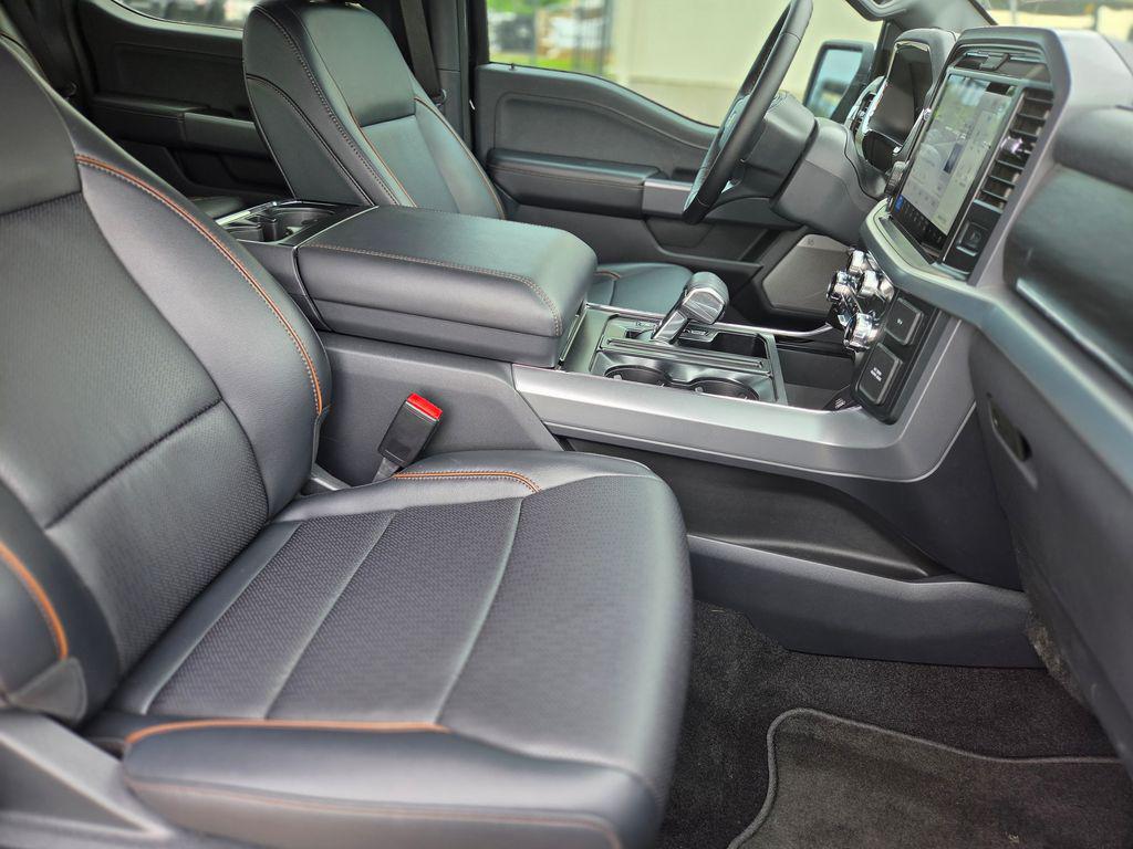 FORD F-150 LARIAT - 10