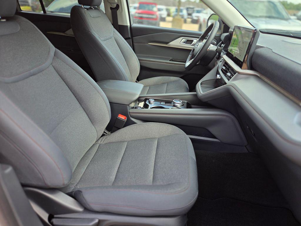 صورة 10 لـ 2026 FORD EXPLORER ACTIVE W/200A PKG