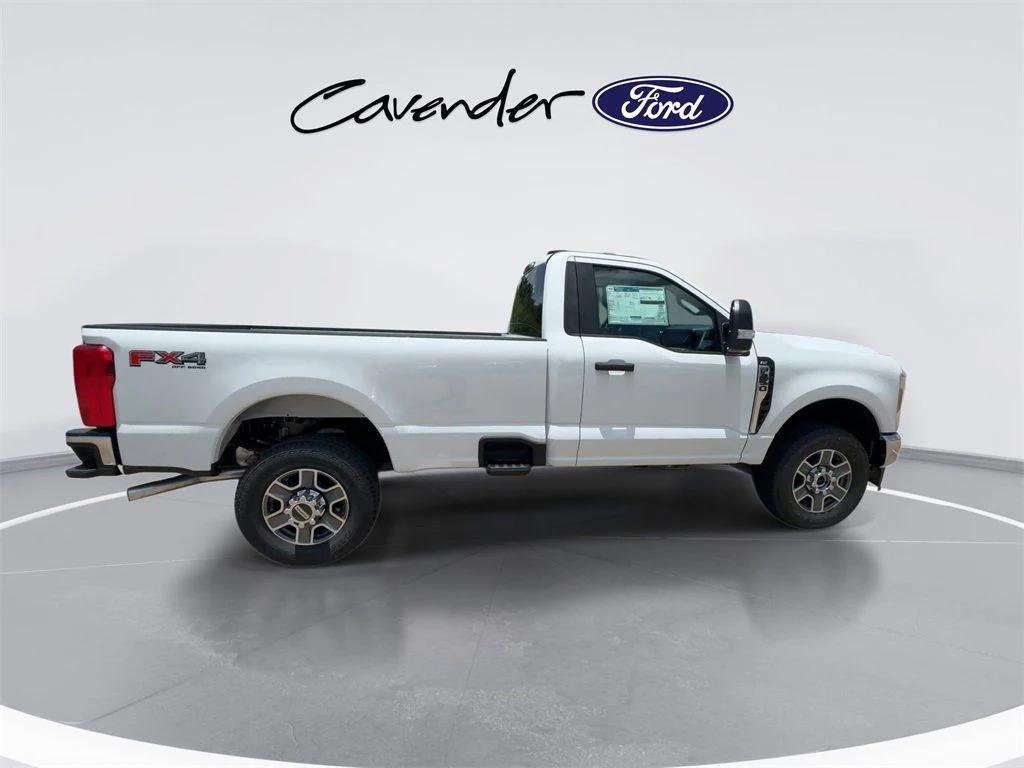 2025 FORD F-350 XLT 缩略图 16