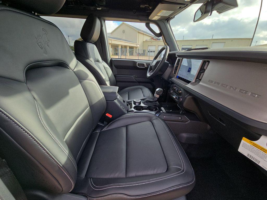 2026 FORD BRONCO OUTER BANKS — миниатюра 17