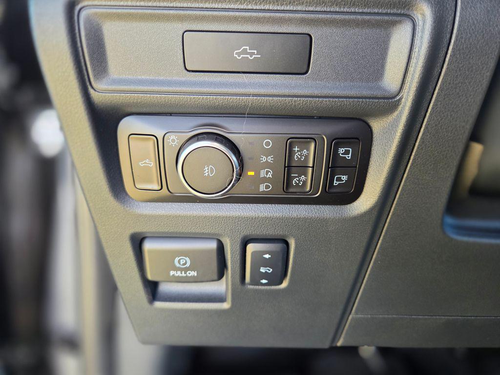 صورة مصغرة 25 لـ 2026 FORD F-150 PLATINUM