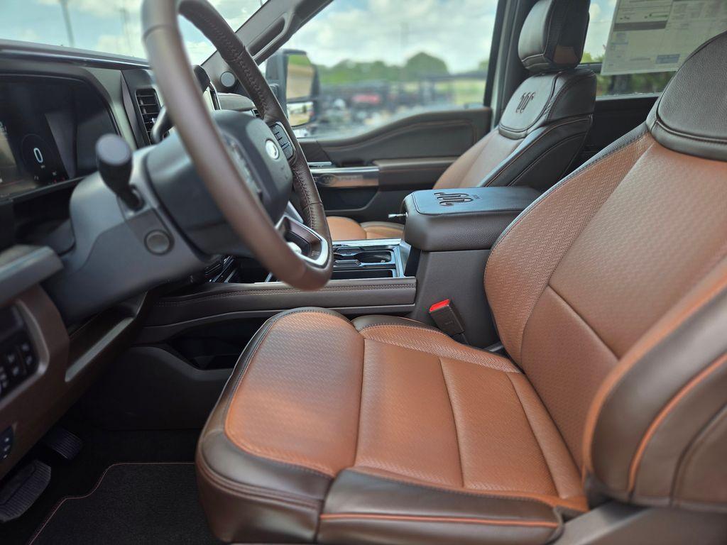 صورة مصغرة 15 لـ 2026 FORD F-350 KING RANCH