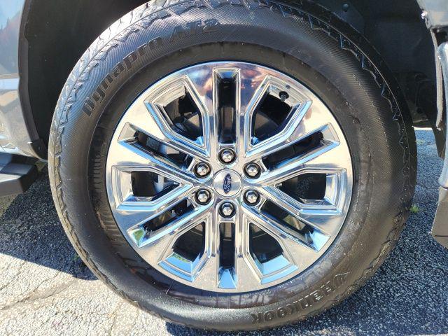 2026 FORD F-150 LARIAT photo 9