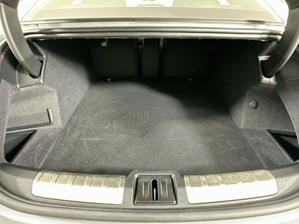 صورة مصغرة 40 لـ 2021 Porsche TAYCAN TAYCAN 4S