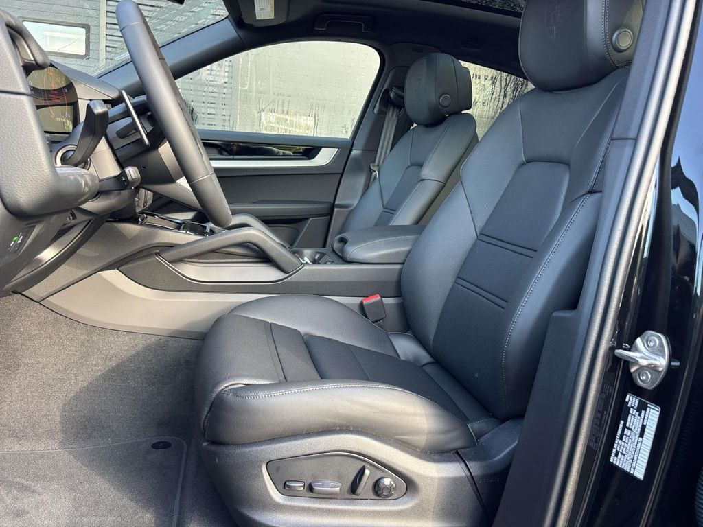 PORSCHE CAYENNE - 5