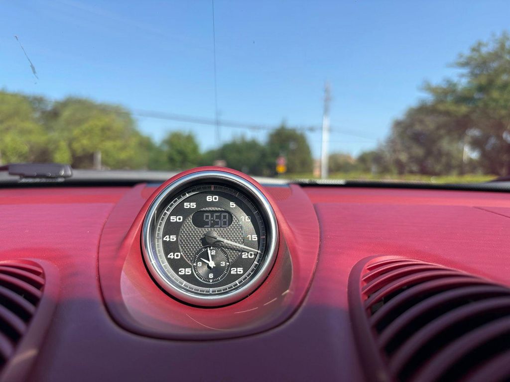 2020 Porsche 718 SPYDER BASE 缩略图 16