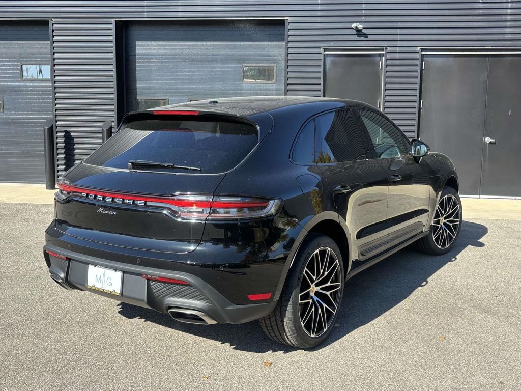 2026 Porsche MACAN — фото 7